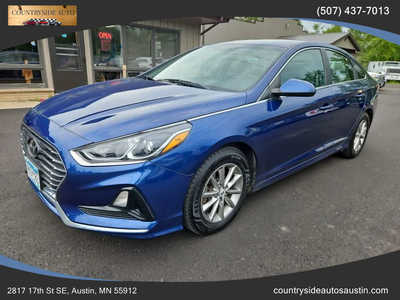 2018 Hyundai Sonata, $10900. Photo 1