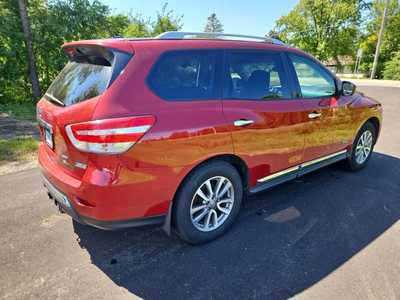 2014 Nissan Pathfinder, $7995. Photo 9