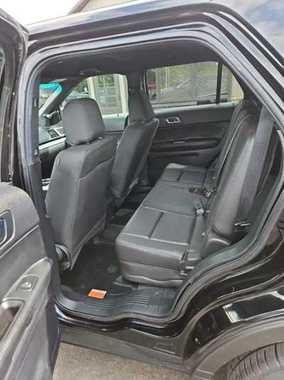 2018 Ford Explorer, $10900. Photo 10