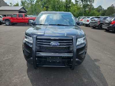 2018 Ford Explorer, $10900. Photo 2