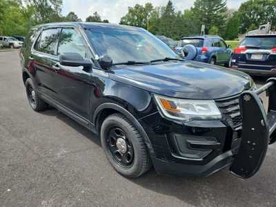 2018 Ford Explorer, $10900. Photo 3