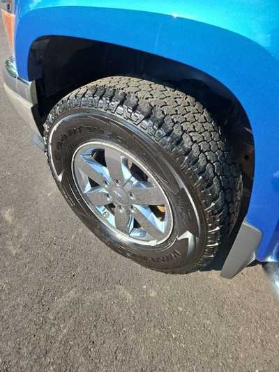 2011 Chevrolet Colorado Crew Cab, $12900. Photo 9