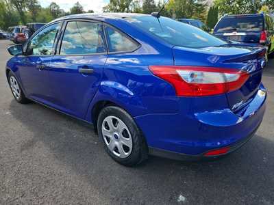 2012 Ford Focus, $8995. Photo 4