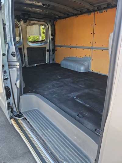 2016 Nissan NV2500 HD, $21900. Photo 11