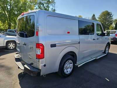 2016 Nissan NV2500 HD, $21900. Photo 5