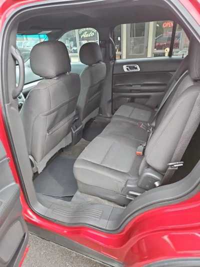 2013 Ford Explorer, $10900. Photo 11
