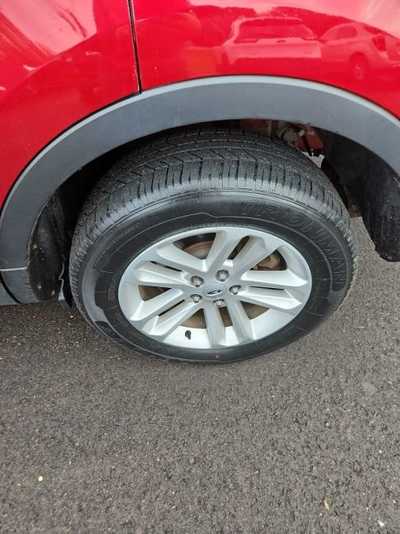 2013 Ford Explorer, $10900. Photo 9