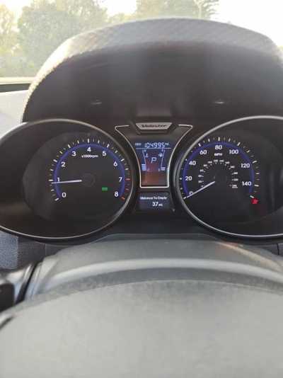 2014 Hyundai Veloster, $5495. Photo 11