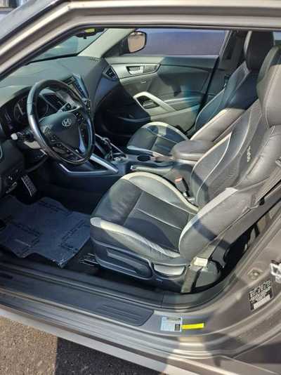 2014 Hyundai Veloster, $5495. Photo 9