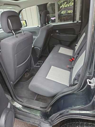 2010 Jeep Liberty, $7995. Photo 9