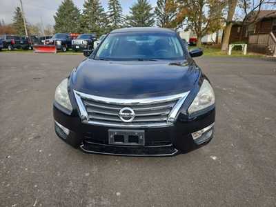 2015 Nissan Altima, $6995. Photo 2