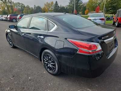 2015 Nissan Altima, $6995. Photo 6