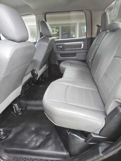 2018 RAM 3500 Crew Cab, $19900. Photo 7