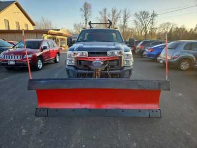 2015 Ford F350 Reg Cab, $14900. Photo 2