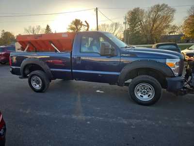 2015 Ford F350 Reg Cab, $14900. Photo 4