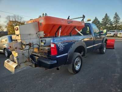 2015 Ford F350 Reg Cab, $14900. Photo 5