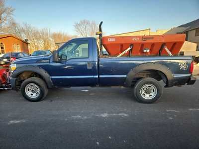 2015 Ford F350 Reg Cab, $14900. Photo 8