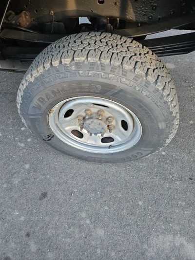 2015 Ford F350 Reg Cab, $14900. Photo 9