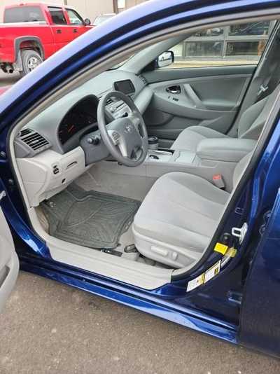 2011 Toyota Camry, $5500. Photo 11