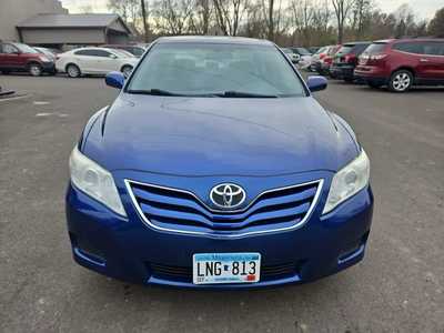 2011 Toyota Camry, $5500. Photo 2