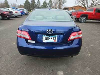 2011 Toyota Camry, $5500. Photo 6