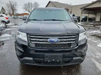 2018 Ford Explorer, $12900. Photo 2