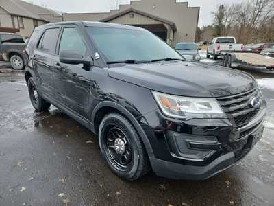 2018 Ford Explorer, $12900. Photo 3