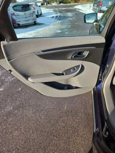 2018 Chevrolet Impala, $13900. Photo 11