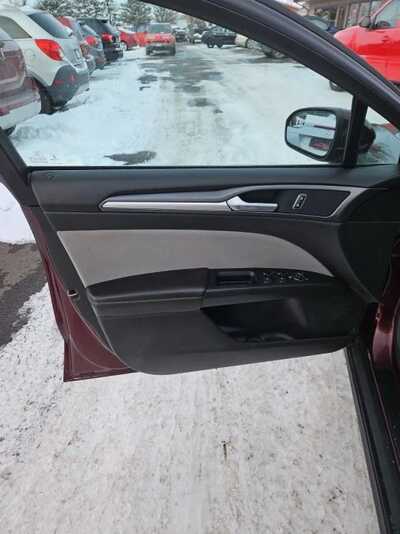 2013 Ford Fusion, $8995. Photo 12