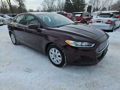 2013 Ford Fusion, $8995. Photo 3