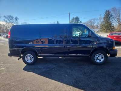 2014 Chevrolet Express 2500, $14900. Photo 4