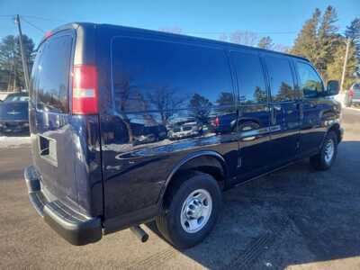 2014 Chevrolet Express 2500, $14900. Photo 5
