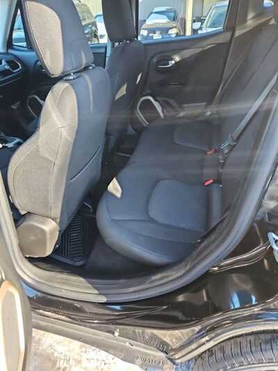 2016 Jeep Renegade, $8500. Photo 10