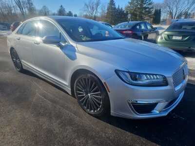 2018 Lincoln MKZ, $11900. Photo 3