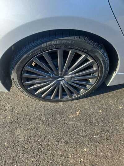 2018 Lincoln MKZ, $11900. Photo 9