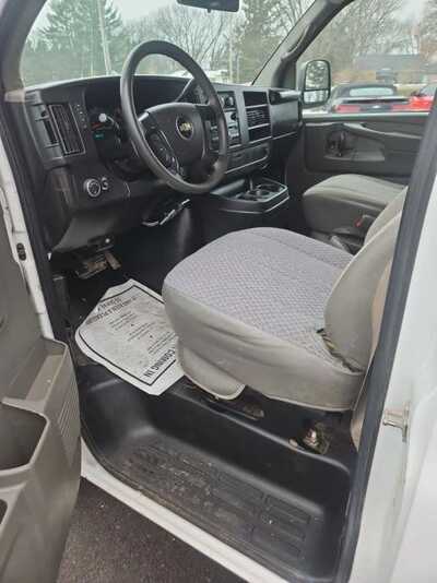 2014 Chevrolet Express 1500, $0.00. Photo 11