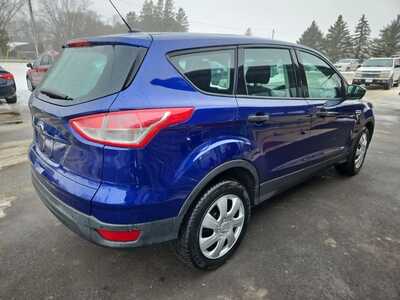 2014 Ford Escape, $8995. Photo 5