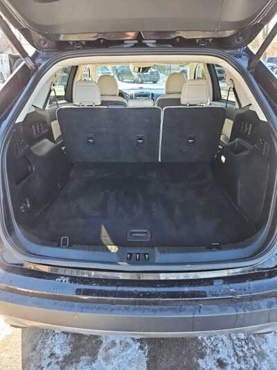 2019 Ford Edge, $10900. Photo 10
