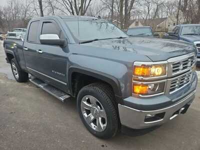 2014 Chevrolet 1500 Ext Cab, $12900. Photo 3