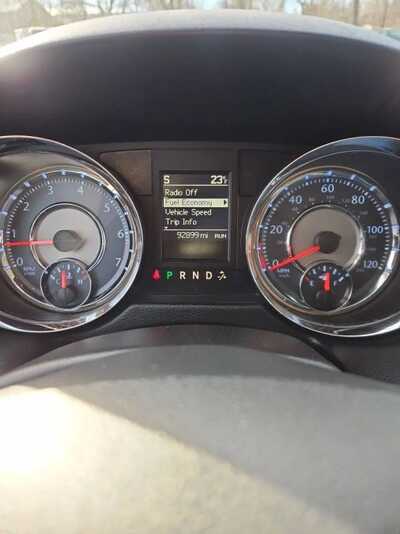 2015 Chrysler Town & Country, $9900. Photo 12