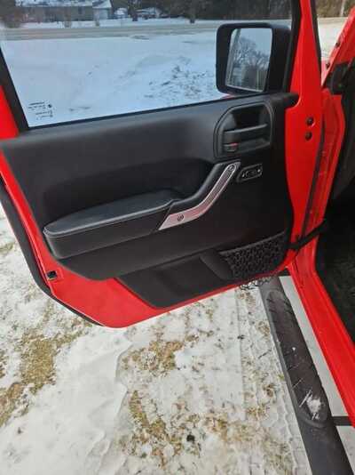 2015 Jeep Wrangler, $12900. Photo 12