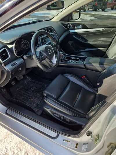 2016 Nissan Maxima, $6995. Photo 12