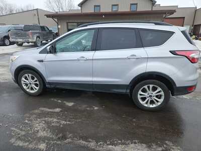 2018 Ford Escape, $10900. Photo 8