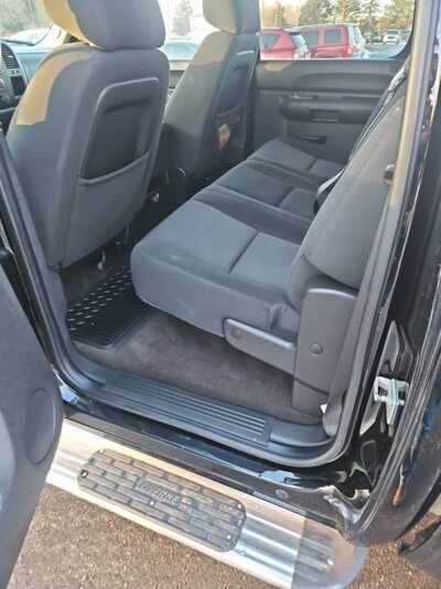 2011 Chevrolet 1500 Crew Cab, $8995. Photo 10