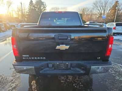 2011 Chevrolet 1500 Crew Cab, $8995. Photo 6