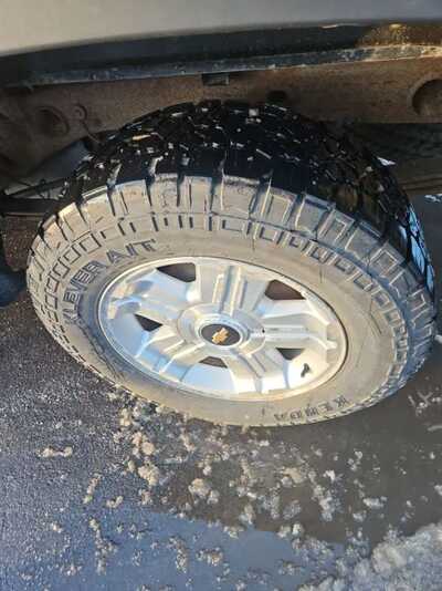 2011 Chevrolet 1500 Crew Cab, $8995. Photo 9