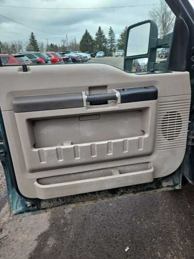 2008 Ford F250 Reg Cab, $6995. Photo 9