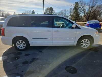 2012 Chrysler Town & Country, $5995. Photo 4