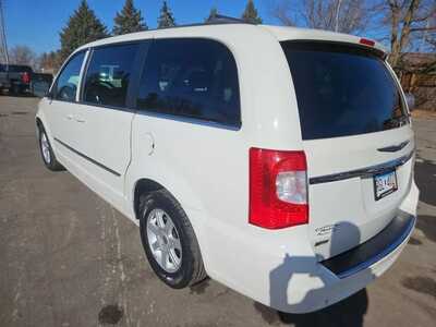 2012 Chrysler Town & Country, $5995. Photo 7