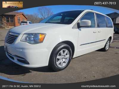 2012 Chrysler Town & Country, $5995. Photo 1